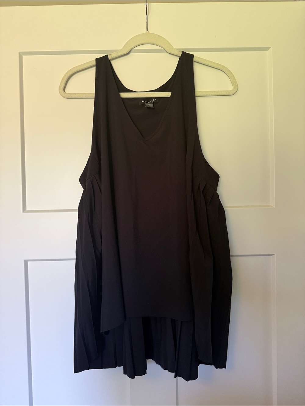 Athleta Black V-Neck Women's Tank Top